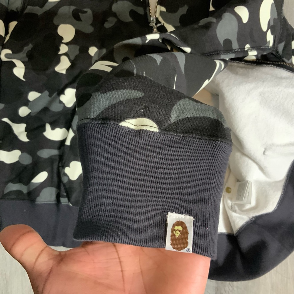 A Bathing Ape Shark Hoodie - Picture 9 of 12